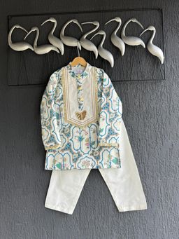 The Little Tales - Butterfly Print Kurta And Pyjama