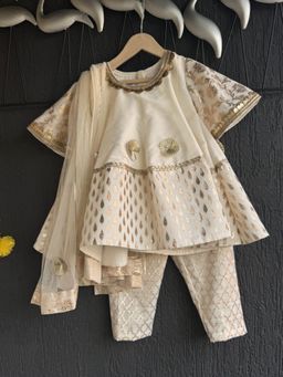 The Little Tales - Off White Chanderi Kurta And Pyjama