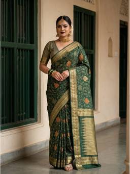 Mimosa - Green Women's Art Silk Banarasi Saree