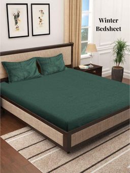 ARRABI - Green Solid Tc Cotton Blend King Winter Bedsheet with 2 Pillow Covers