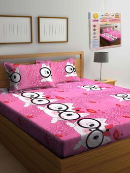 FABINALIV - Pink Cartoon Print Cotton Blend King Bedsheet with 2 Pillow Covers