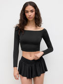 Black color option, Sold out, Currently selected