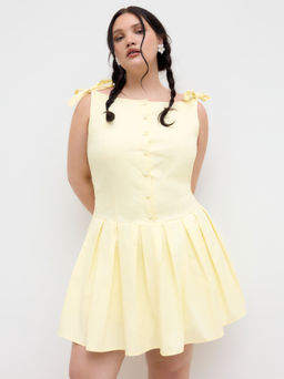 Cider - Cotton Bowknot Pleated Backless Mini Dress Curve & Plus