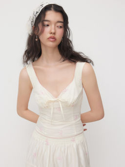 Cider - Sweetheart Neckline Bowknot Embroidery Tank Top