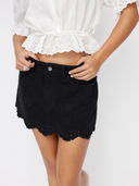 Black color option, Currently selected