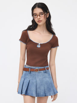 Cider - Knit Square Neck Short Sleeve Contrasting Binding Cut Out Crop Tee