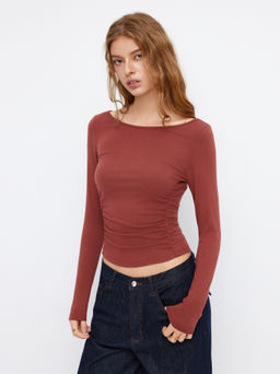 Cider - Boat Neck Ruched Long Sleeve Tee