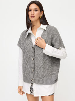 Cider - Cable Knit V-neck Short Sleeve Button Vest