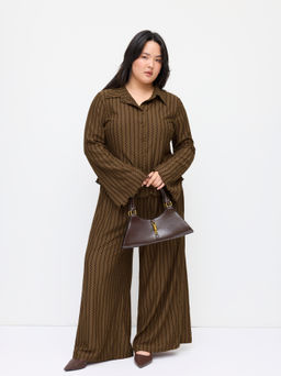 Cider - Abstract Graphic Collar Bell Sleeve Shirt & Mid Rise Wide Leg Trousers Curve & Plus
