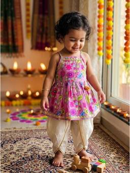 SAKA DESIGNS - Poly Cotton Sleeveless Printed Kurta and Dhoti - Purple