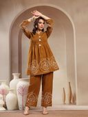 Mustard color option, Currently selected