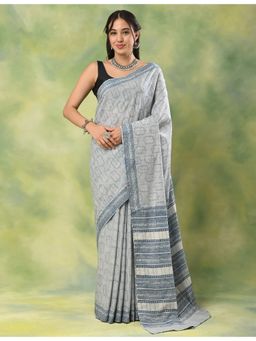 Ushvii - Women Blue Mulmul Geometric Saree with Unstitched Blouse