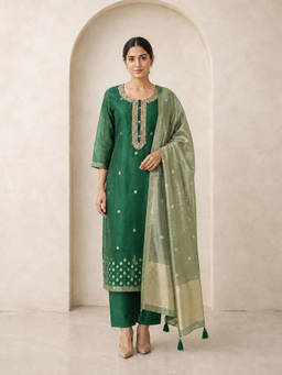 Seerat - Green Chanderi Embroidered Kurta Pant with Dupatta