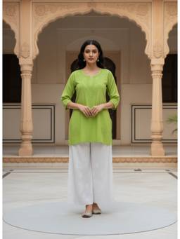 Khaka-The Chikankari Heritage - Green Viscose Rayon Embroidered Kurti