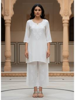 Khaka-The Chikankari Heritage - White Viscose Rayon Embroidered Kurti