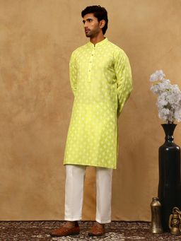 Jompers - Men Classic Green Ethnic Print Cotton Blend Kurta With Pyjama