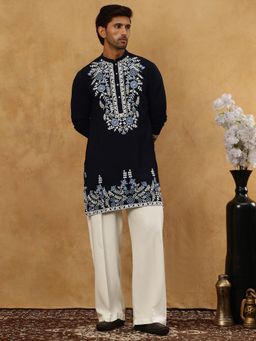 Jompers - Men Japanese Fabric Navy Blue Embroidered Kurta With Pyjama