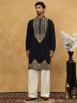 Jompers - Men Japanese Navy Blue Embroidered Kurta With Pyjama