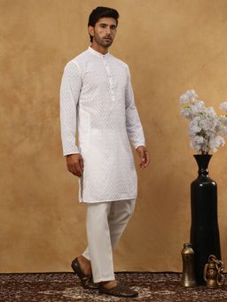 Jompers - Men Ethnic White Chikankari Kurta with Pyjama