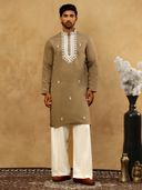 Beige color option, Currently selected