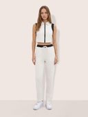 White color option, Currently selected