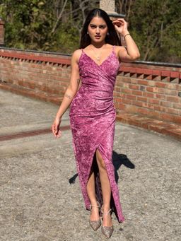 Tandul - Women Alluring Velvet Dress