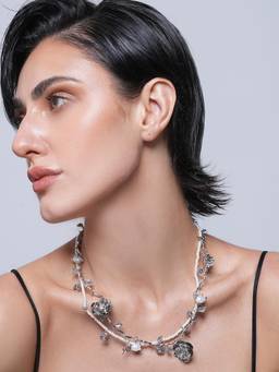 CAO JEWELLERY - Light Luxury Beaded Stacked Flower Collarbone Necklace