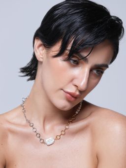 CAO JEWELLERY - Two Tone Freshwater Pearl O-Shaped Hollow Chain Necklace