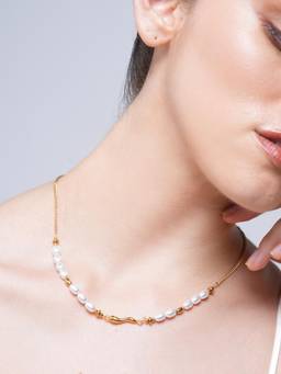 CAO JEWELLERY - Glass Pearl Oval Pearl Necklace