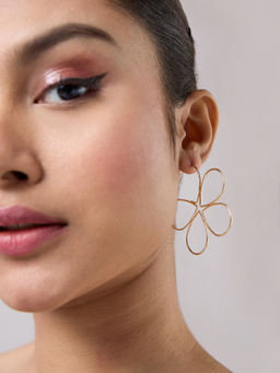 Twenty Dresses by Nykaa Fashion - Gold Thin Flower Motif Hoop Earrings