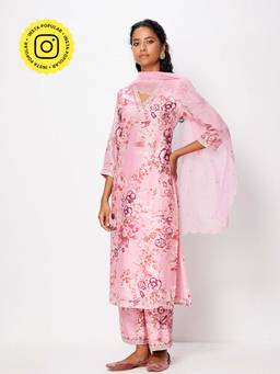 Ancestry - Pink Embellished Scallop Dupatta