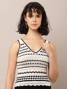 NOBARR - Multi-Color Self Design Regular Fit Top