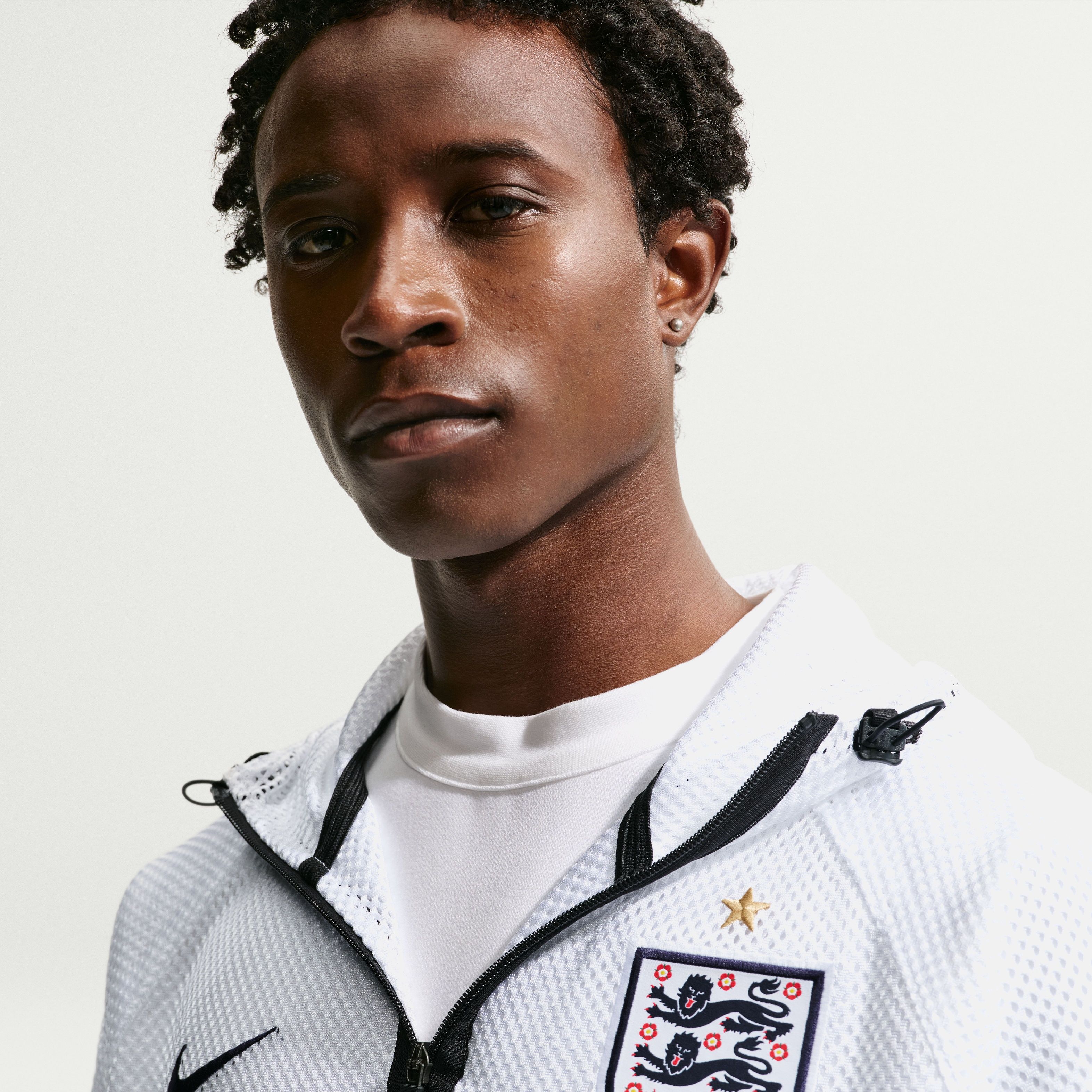 Buy Nike England Men's Dri-FIT Football Anthem Jacket Online