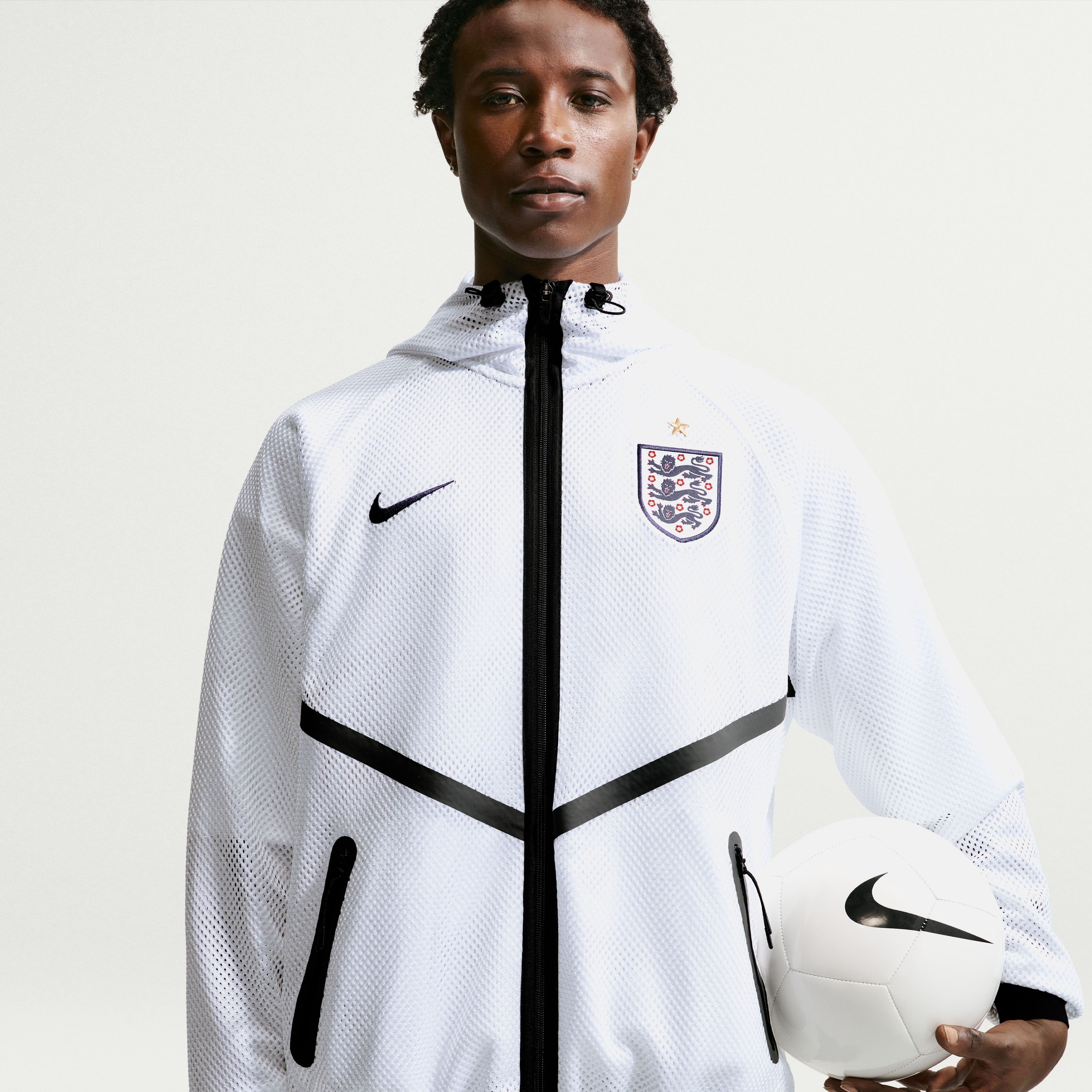 Buy Nike England Men's Dri-FIT Football Anthem Jacket Online
