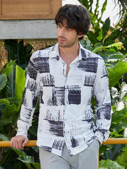 CAHOOT - Men Chalk White & Charcoal Black Contrast-Fade Imprint Shirt