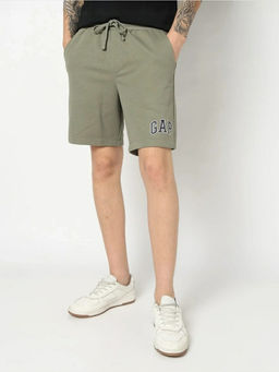 GAP - Olive Men's Logo Print Mid Rise Shorts