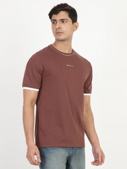 Ben Sherman - Men Brown Solid Cotton T-Shirt
