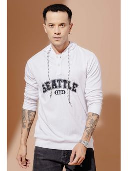 GRITSTONES - Men White Printed Hooded T-shirt