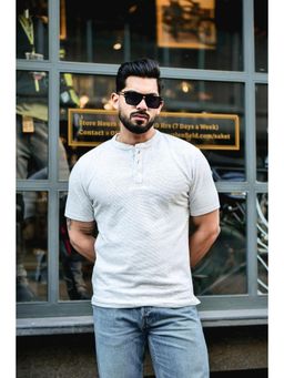 GRITSTONES - Men White Self Design Henley T-shirt