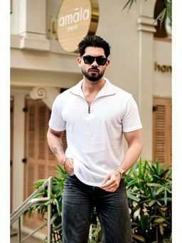 GRITSTONES - Men White Waffle Half Sleeves Zipper Polo T-shirt