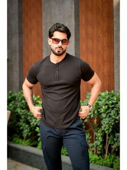 GRITSTONES - Men Black Cotton Henley T-shirt