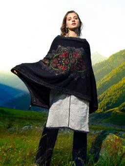 KnitStudio - Black Solid Knitted Shawl