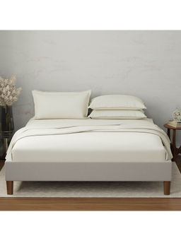 Boutique Living - Emblem 100% Cotton 300 Tc White Solid King Dyed Bedsheet With 4 Pillow Covers