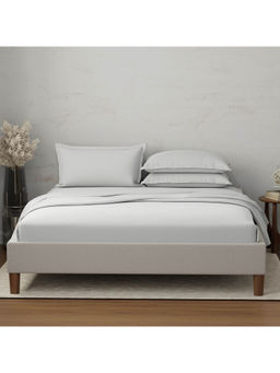 Boutique Living - Emblem 100% Cotton 300 Tc Grey Solid King Dyed Bedsheet With 4 Pillow Covers