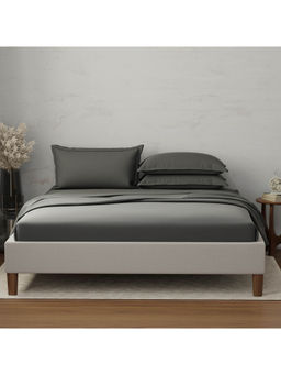 Boutique Living - Emblem 100% Cotton 300 Tc Black Solid King Dyed Bedsheet With 4 Pillow Covers