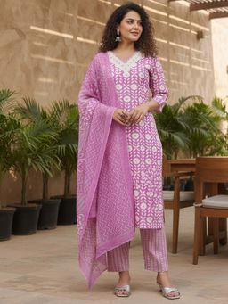 Varanga - Purple Floral Printed Straight Kurta with Pant and Dupatta