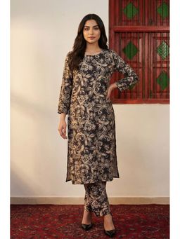 W - Black Floral Printed Straight Kurta with Pants Co-ord Set