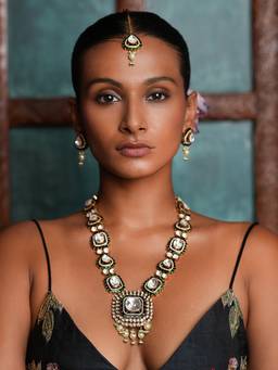 CAO JEWELLERY - Green Premium Kundan Jewellery Set