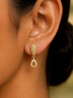 Zeraki Jewels - Kimaya Gold Earrings