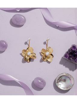 Veli Jewels - Women's Field Of Flower Earrings